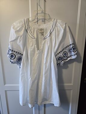 St. John's Bay White Peasant Tunic with Blue Embroidery Size 2X